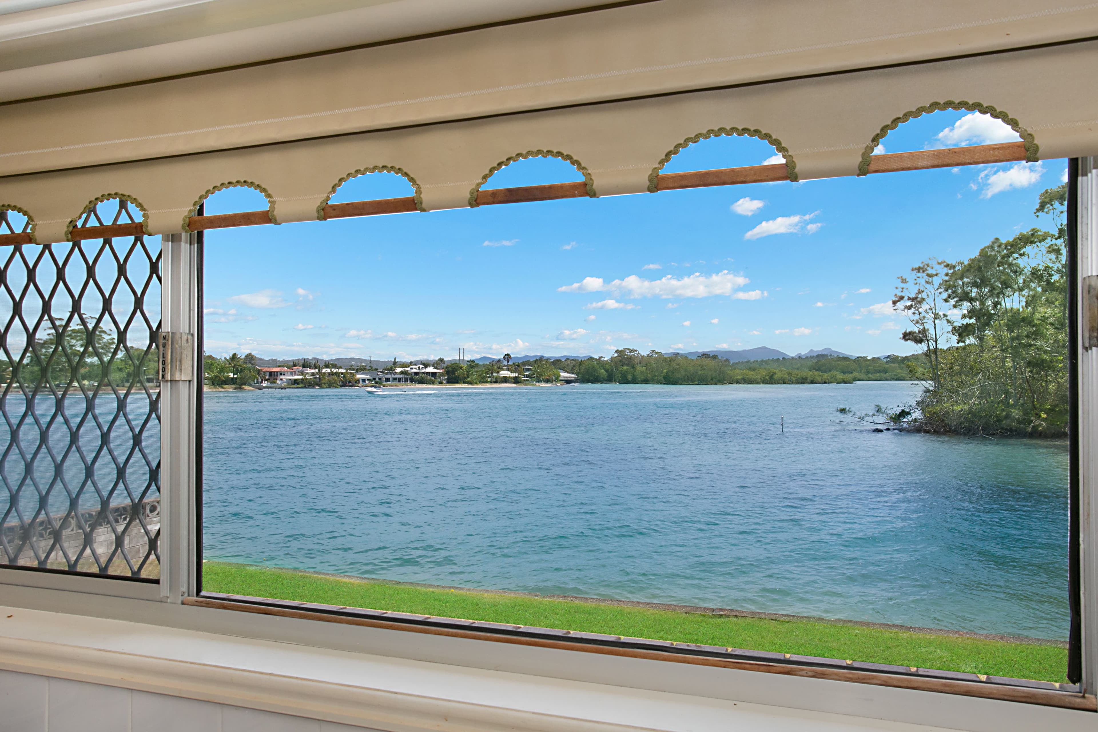 2 Elanora Drive, Burleigh Heads QLD 4220, Burleigh Heads - Thumbnail 5