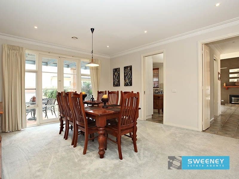 12 Springbank Court, Sanctuary Lakes - Thumbnail 7