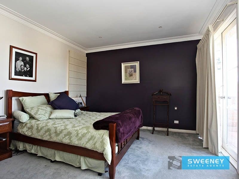 12 Springbank Court, Sanctuary Lakes - Thumbnail 8