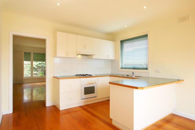 10 Jarrahdale Street, CHELTENHAM VIC 3192, Cheltenham - Thumbnail 2