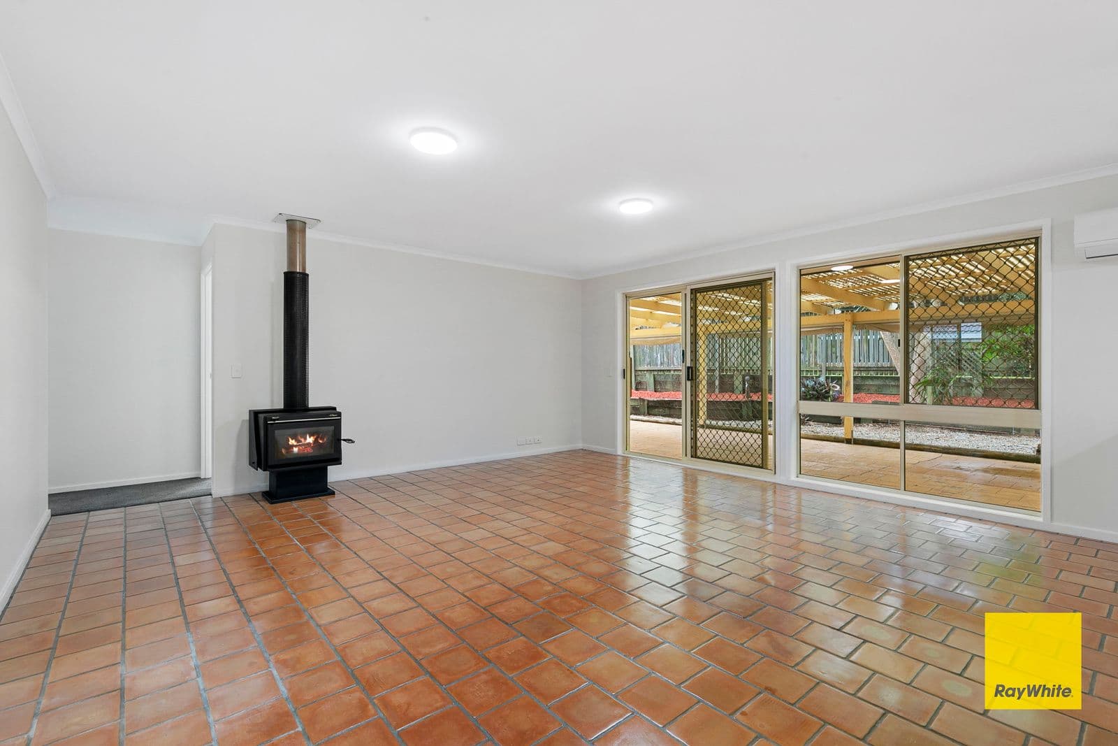 12 Edwardson Court, Birkdale QLD 4159, Birkdale - Thumbnail 5