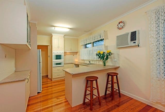 15 Eagle Avenue, KINGSBURY VIC 3083, Kingsbury - Thumbnail 3