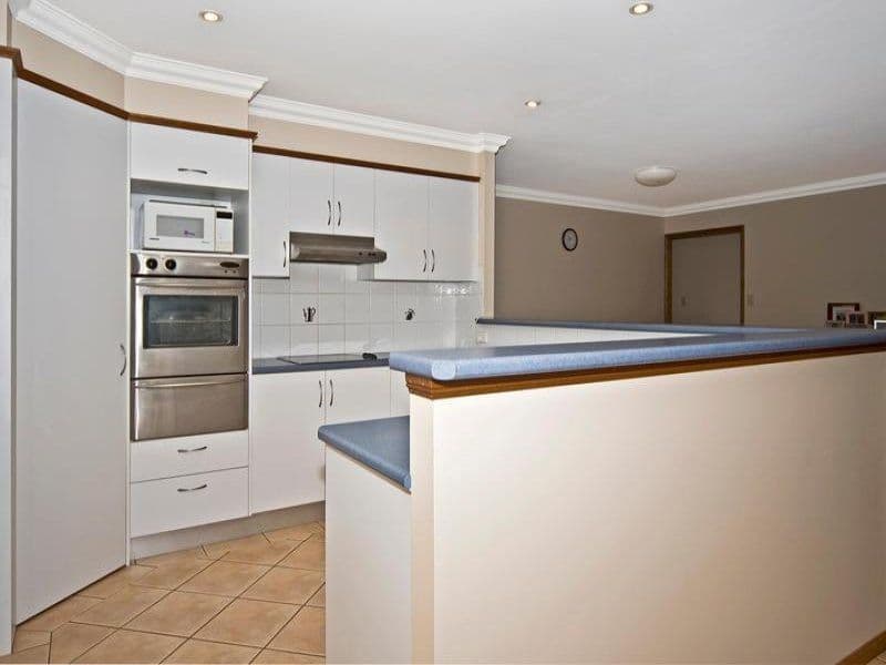 30 Weis Crescent, MIDDLE RIDGE QLD 4350, Middle Ridge - Thumbnail 2