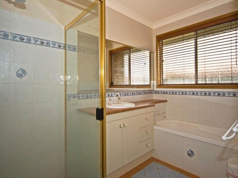 30 Weis Crescent, MIDDLE RIDGE QLD 4350, Middle Ridge - Thumbnail 4