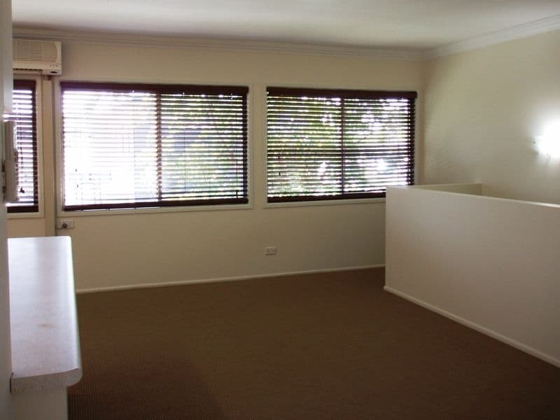 130 Gainsborough Street, MOOROOKA QLD 4105, Moorooka - Thumbnail 3