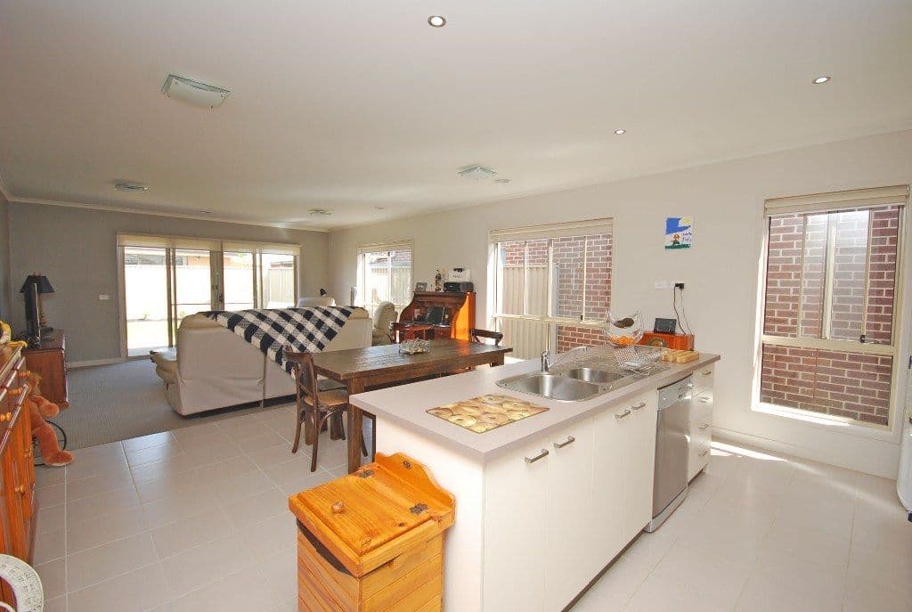 44 Clovedale Avenue, ALFREDTON VIC 3350, Alfredton - Thumbnail 5