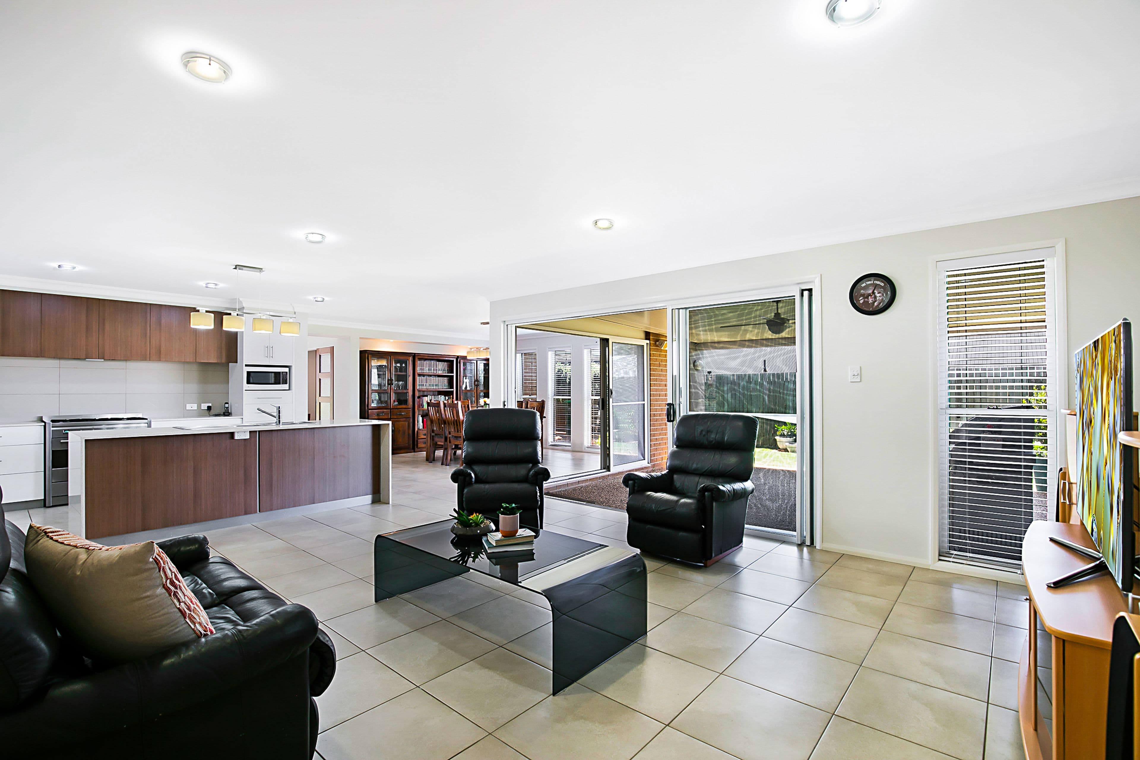 322 Ramsay Street, Middle Ridge QLD 4350, Middle Ridge - Thumbnail 4