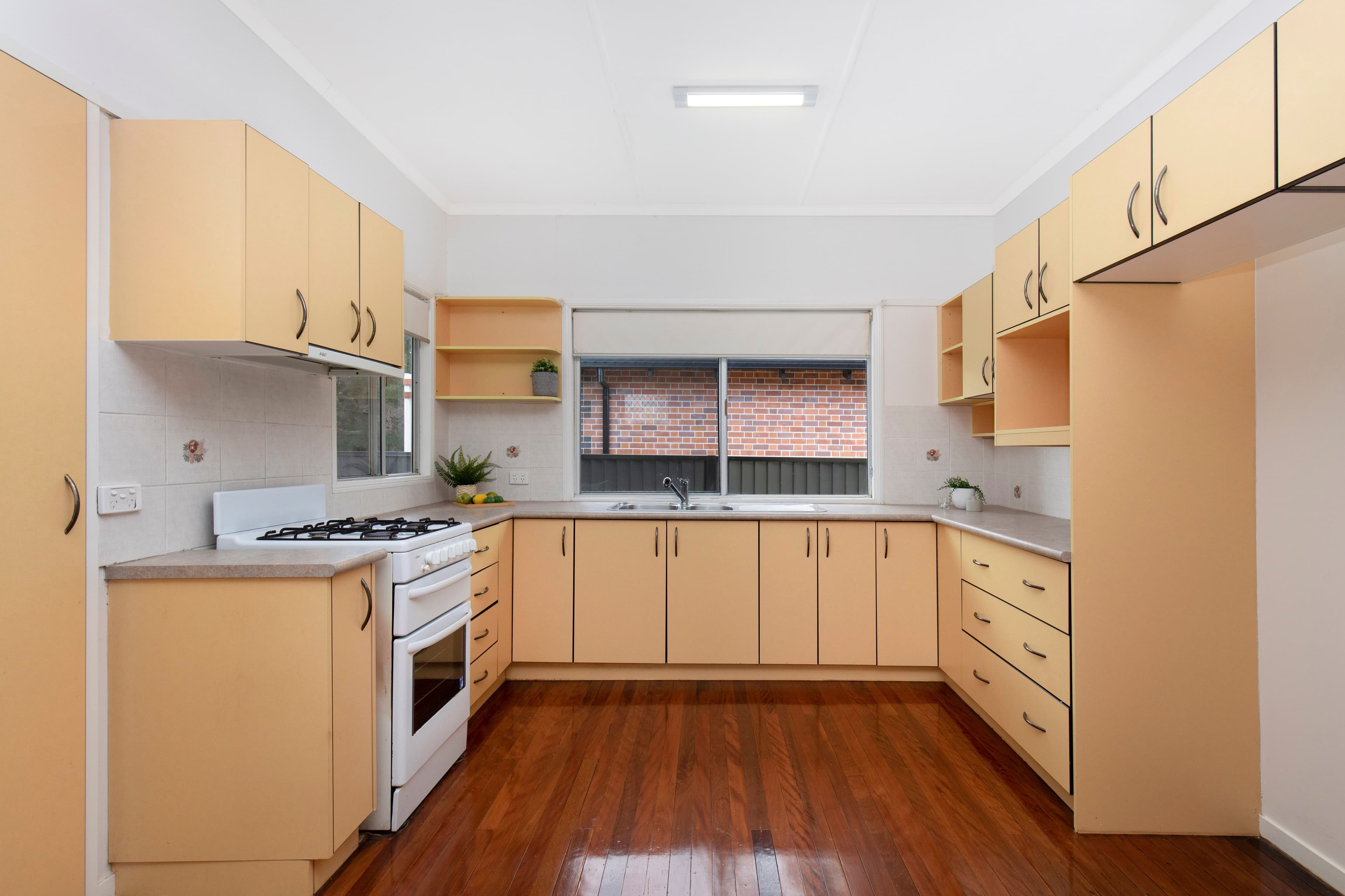 12 Falcon Street, Redbank Plains QLD 4301, Redbank Plains - Thumbnail 4