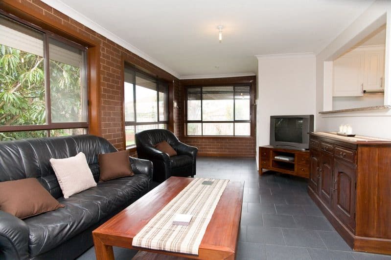6 Raywood Court, THOMASTOWN VIC 3074, Thomastown - Thumbnail 3