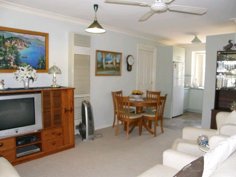 5 Crescent Avenue, Enoggera, QLD, 4051, Enoggera - Thumbnail 3