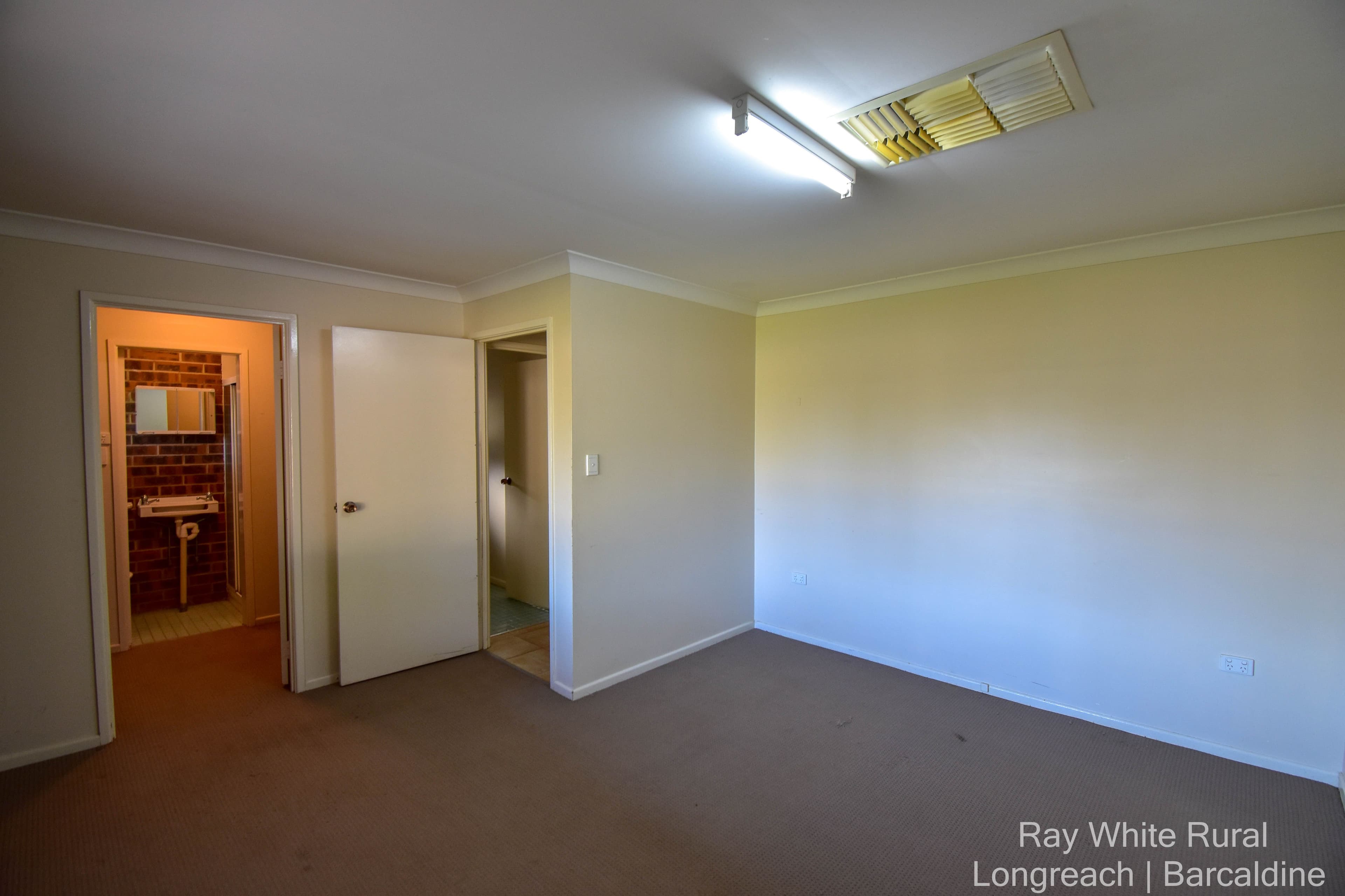 20 Bauhinia Street, Barcaldine QLD 4725, Barcaldine - Thumbnail 7