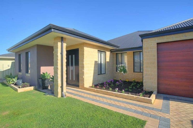38 Quenda Drive, CANNING VALE WA 6155, Canning Vale - Thumbnail 2
