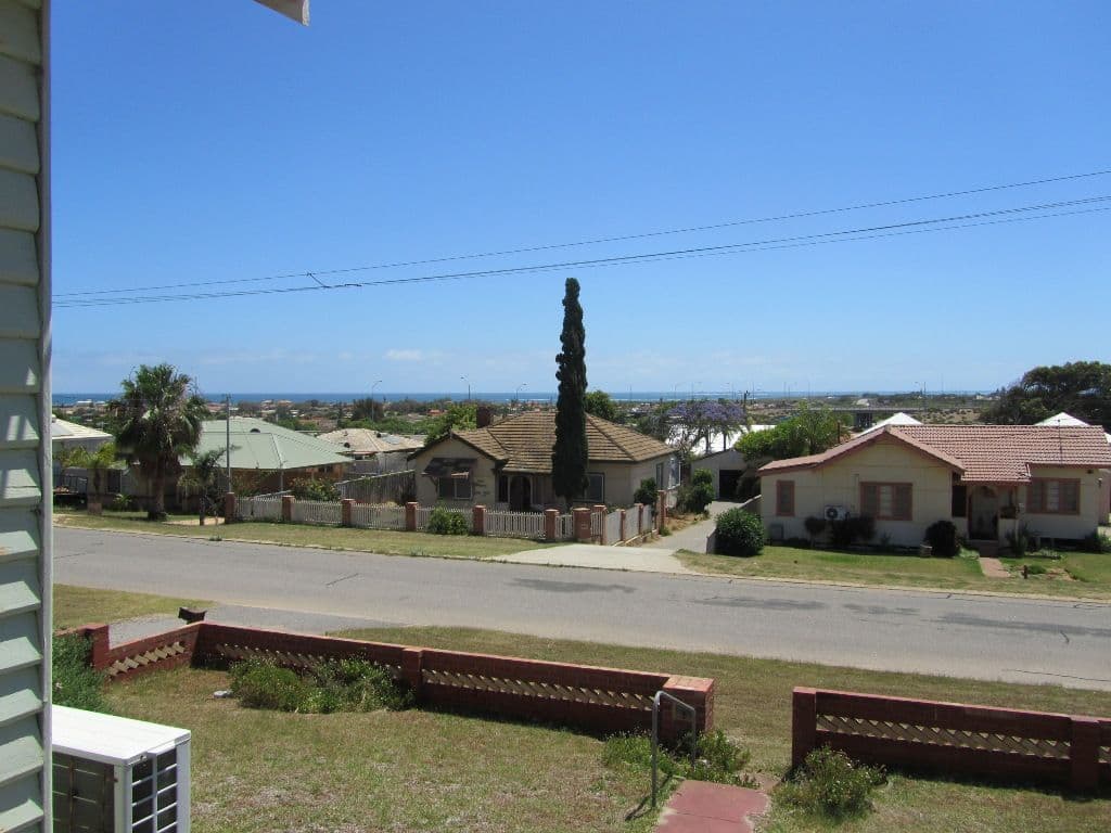 101 Gertrude Street, GERALDTON WA 6530, Geraldton - Thumbnail 2