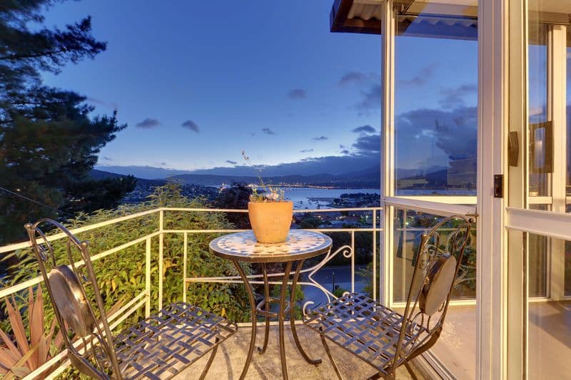 76 Karoola Road, LINDISFARNE TAS 7015, Lindisfarne - Image 1