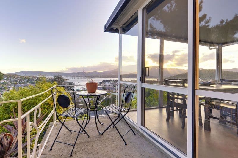 76 Karoola Road, LINDISFARNE TAS 7015, Lindisfarne - Thumbnail 4