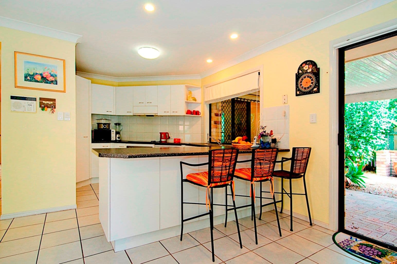 10 Thyme Court, RUNAWAY BAY QLD 4216, Runaway Bay - Thumbnail 4
