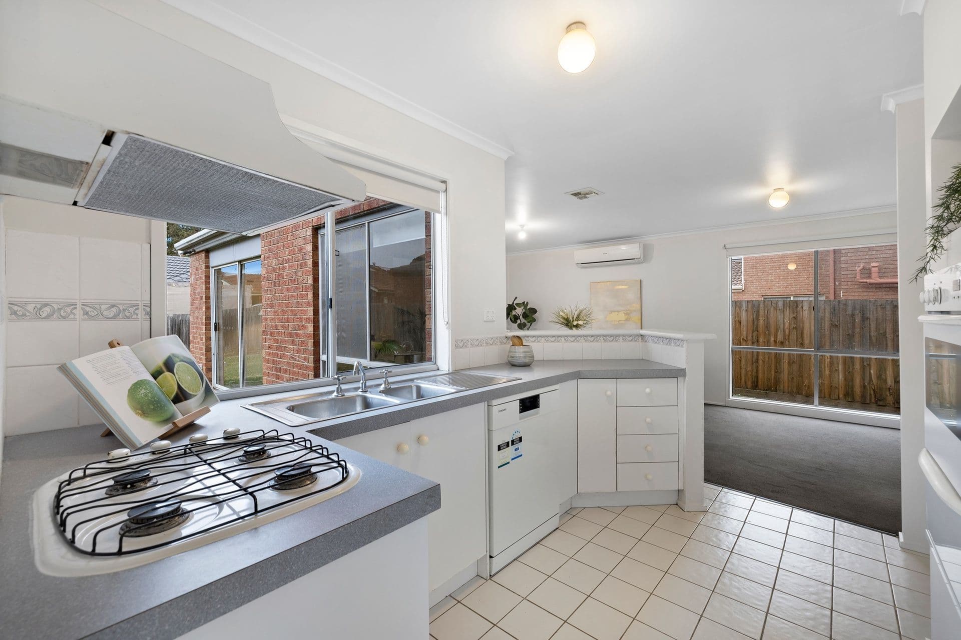 10A Baroda Avenue, Glen Waverley VIC 3150, Glen Waverley - Thumbnail 8