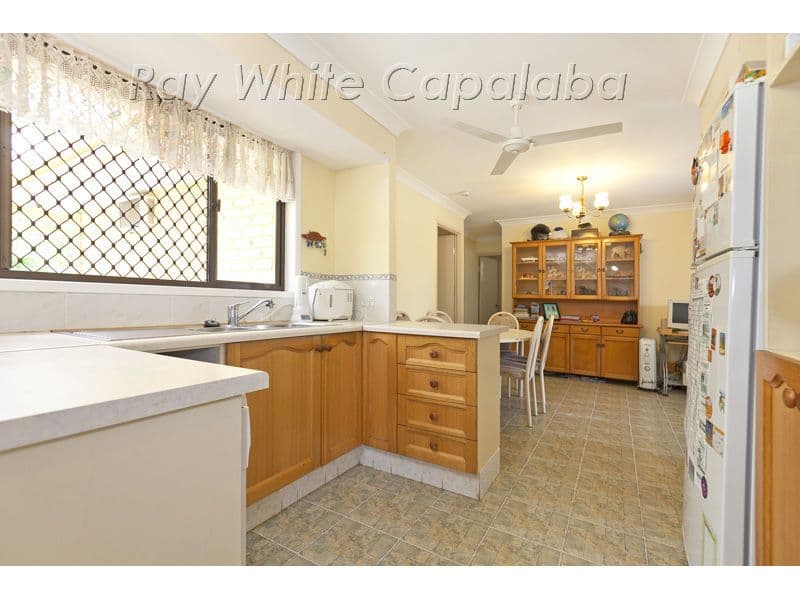 35 Pinewood Street, CAPALABA QLD 4157, Capalaba - Thumbnail 3