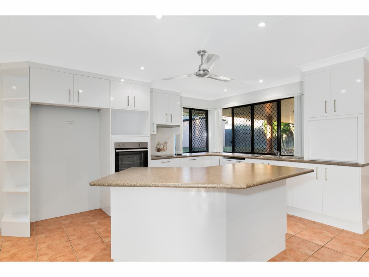 34 Springfield Drive, Norman Gardens QLD, Dalby - Thumbnail 2