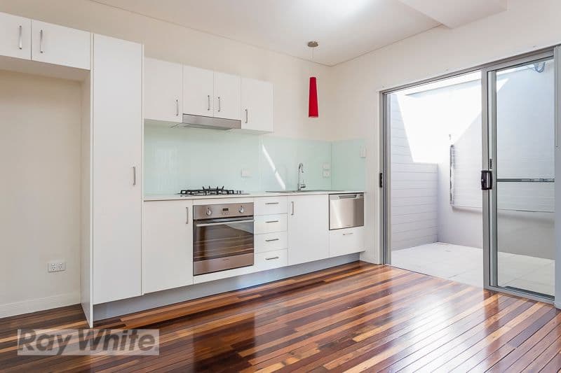15 Halstead Street, COORPAROO QLD 4151, Coorparoo - Thumbnail 3