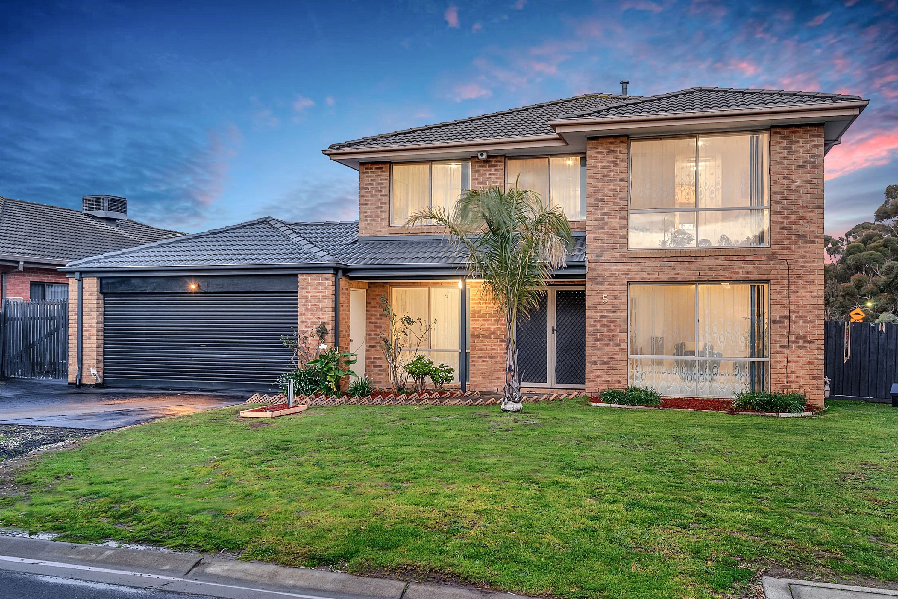 5 McKenzie Crescent, Roxburgh Park VIC 3064, Roxburgh Park - Thumbnail 3