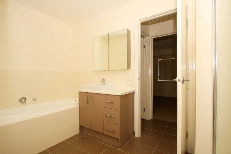11 Bent Street, BUNDOORA VIC 3083, Bundoora - Thumbnail 6