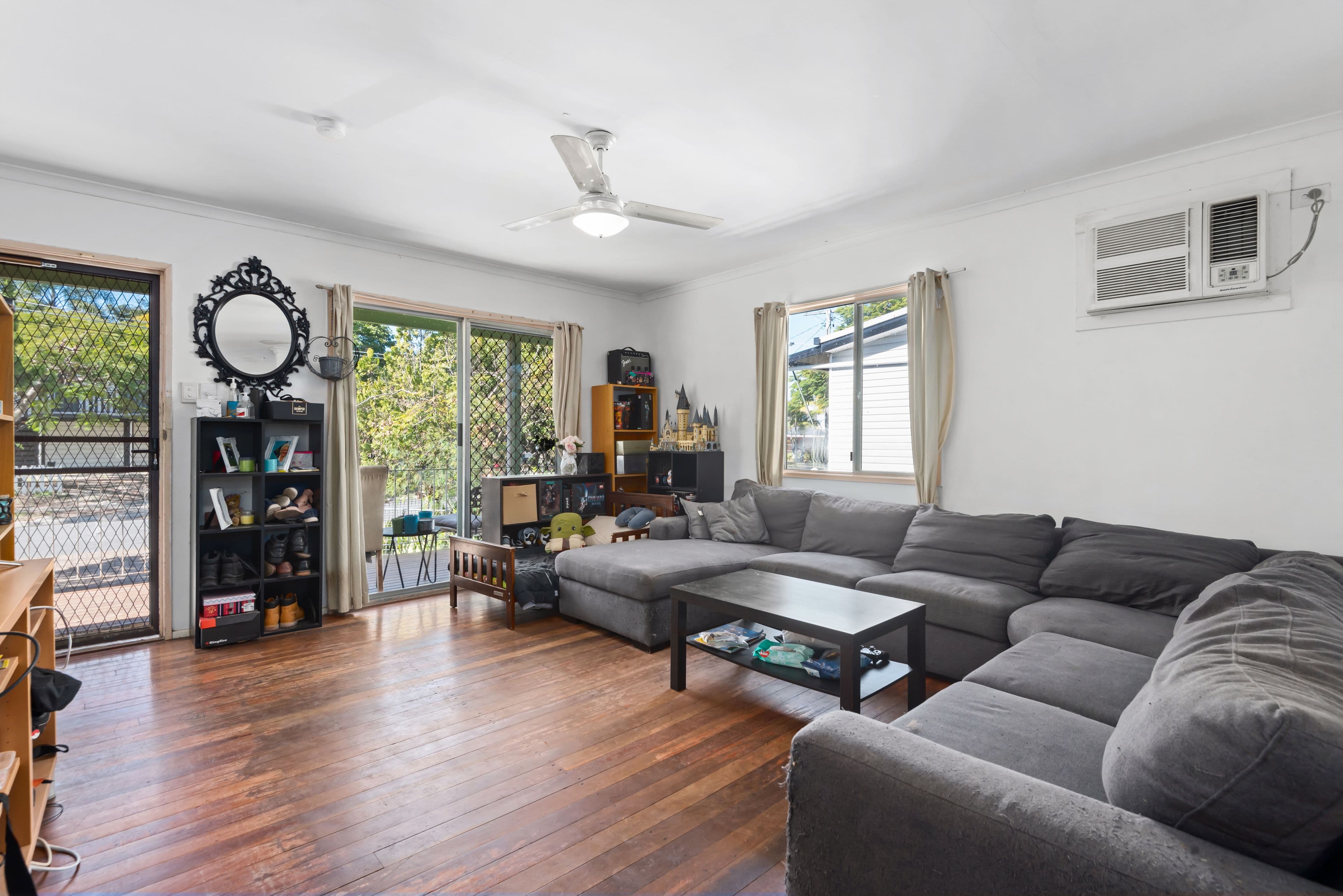 12 Mawson Street, Woodridge QLD 4114, Woodridge - Thumbnail 3