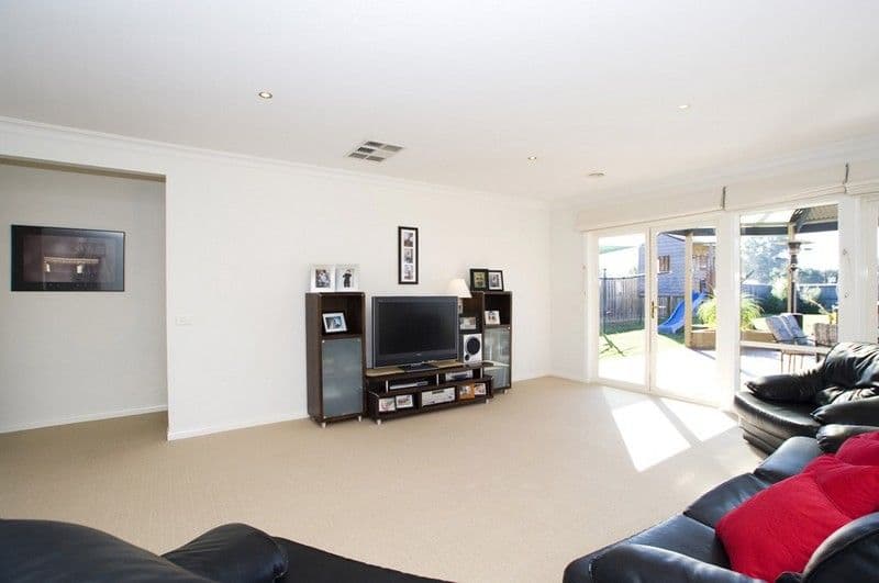 21 GLENPARK Drive, WONGA PARK VIC 3115, Wonga Park - Thumbnail 7
