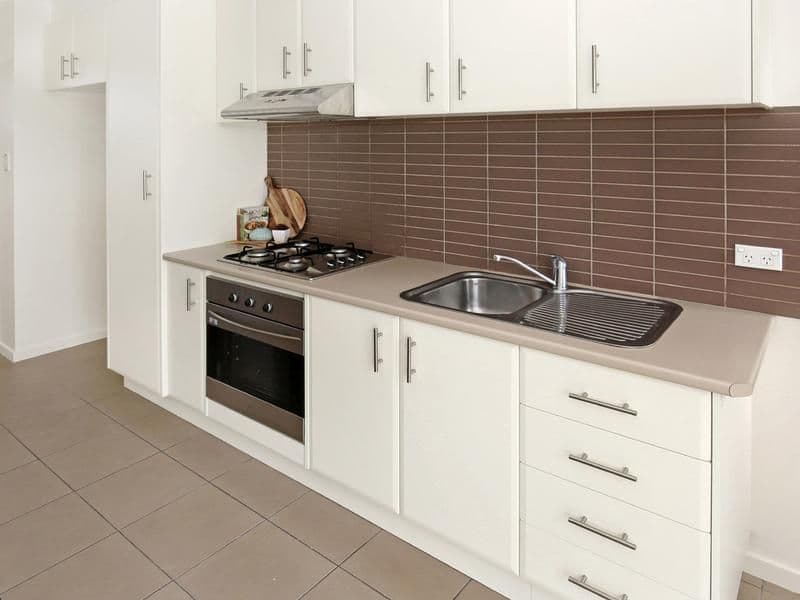 33 Ashley Street, Reservoir VIC 3073, Reservoir - Thumbnail 4