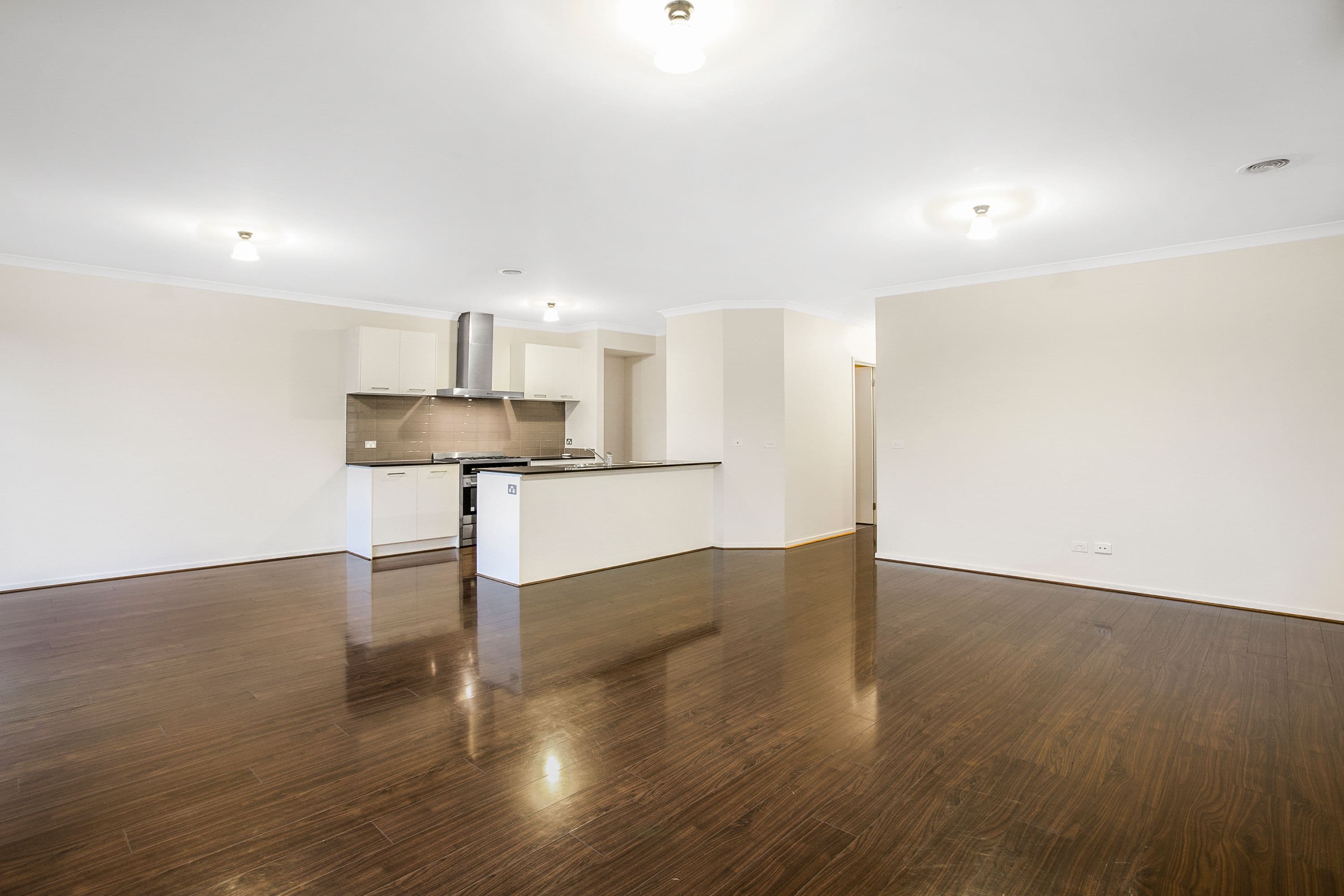19 Tawleed Grove, Clyde North VIC 3978, Clyde North - Thumbnail 4