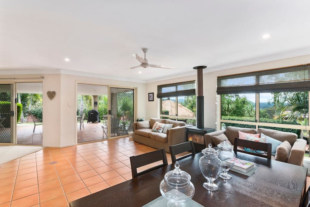 21 Forest Drive, Elanora QLD 4221, Elanora - Thumbnail 4