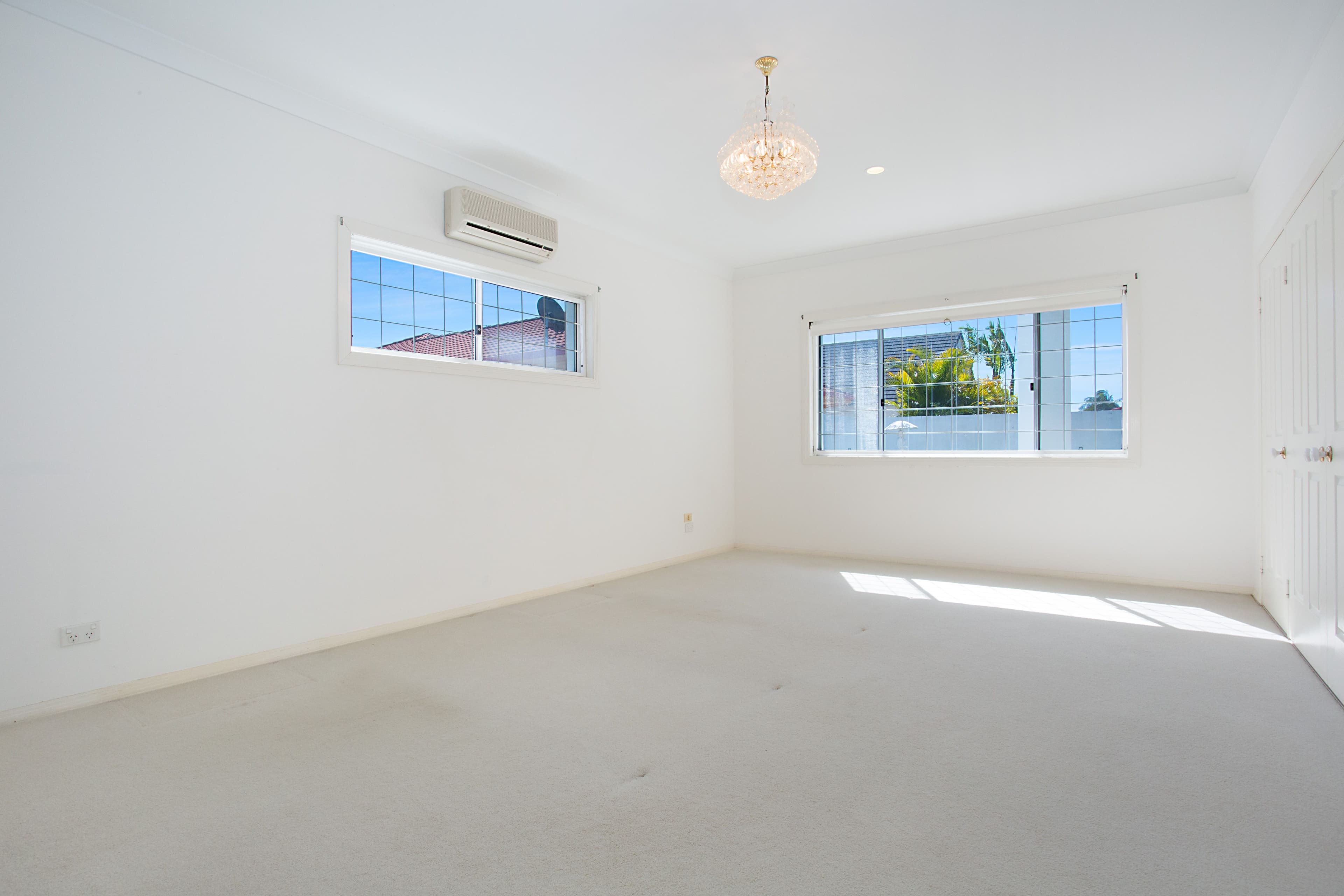 63 Edinburgh Road, Benowa Waters QLD 4217, Benowa - Thumbnail 6