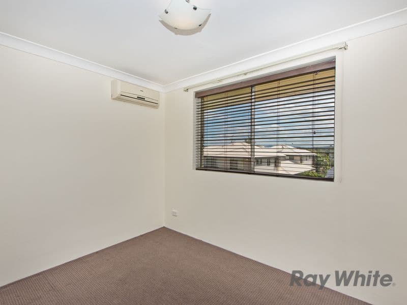 8 Zenith Avenue, Chermside QLD 4032, Chermside - Thumbnail 8