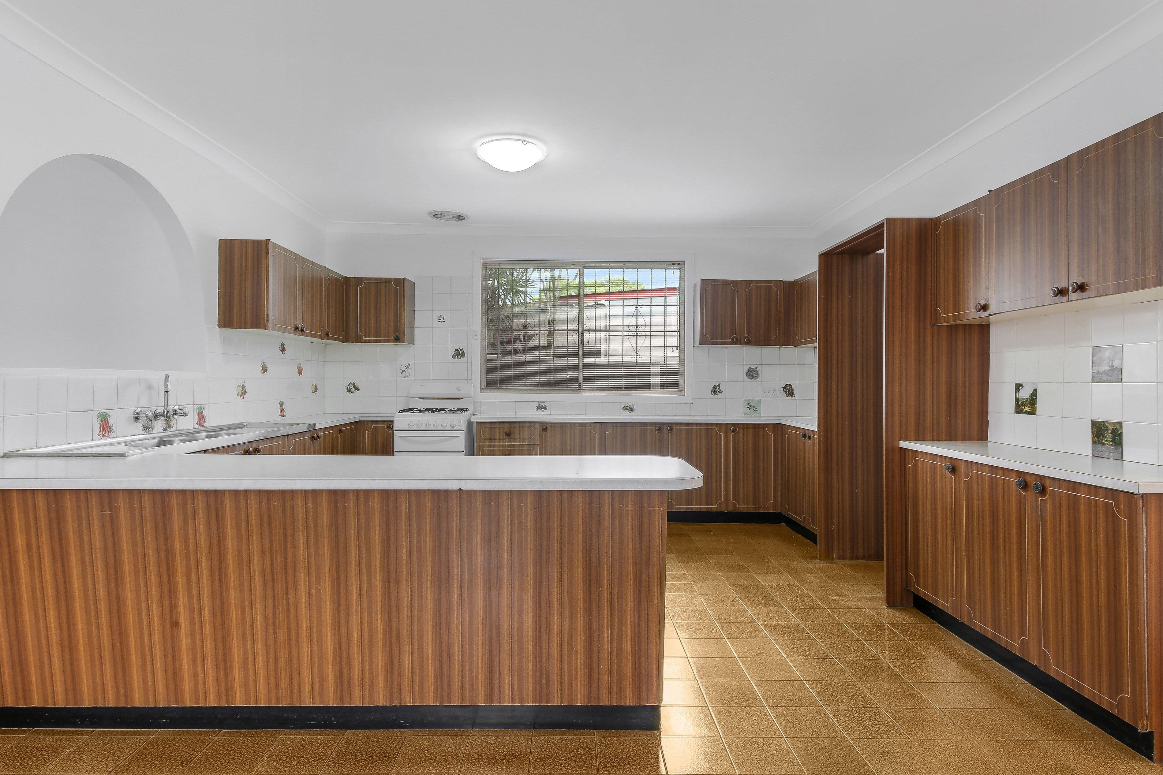 33 Napoleon Road, Greenacre NSW 2190, Greenacre - Thumbnail 4