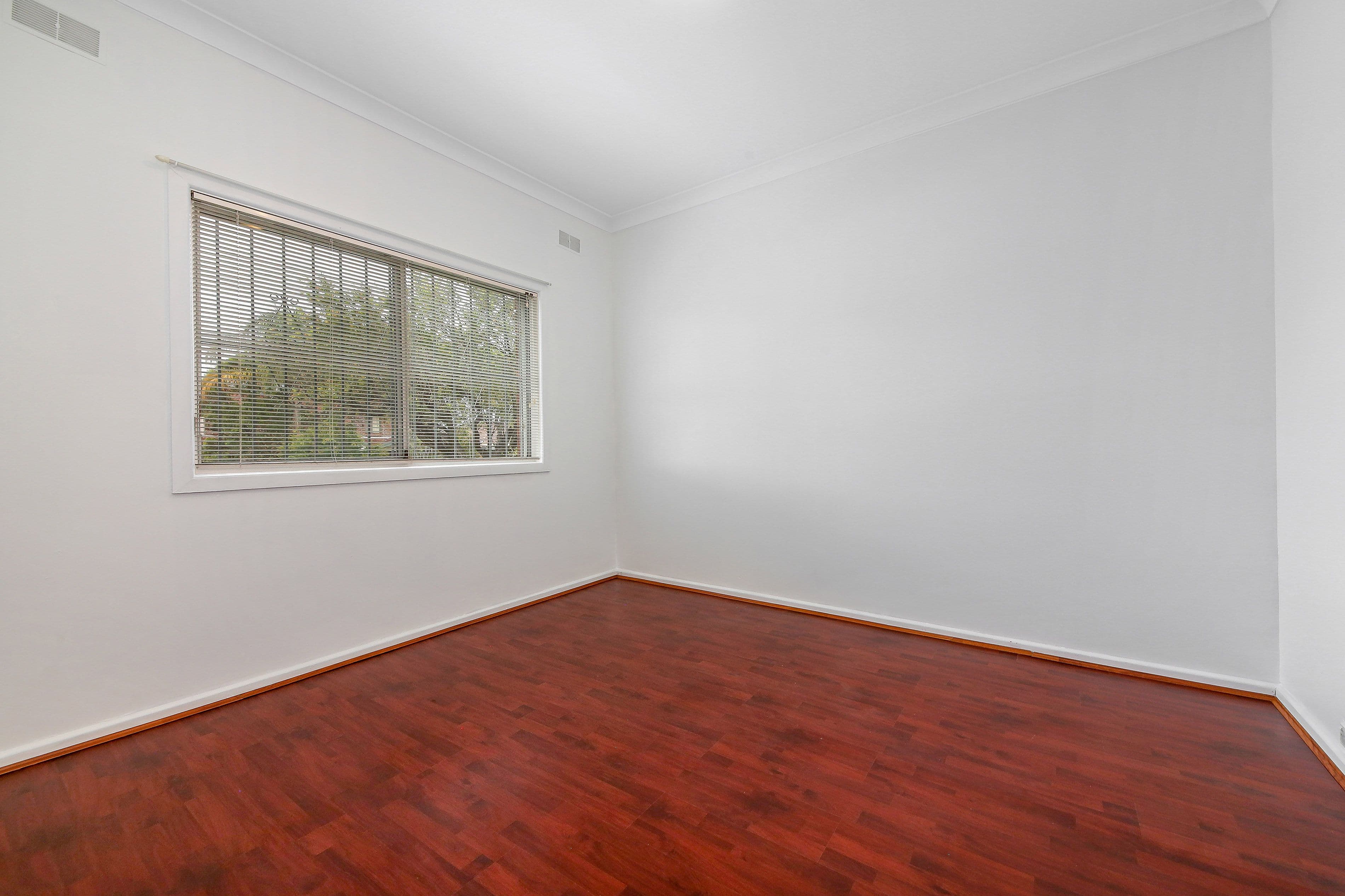 33 Napoleon Road, Greenacre NSW 2190, Greenacre - Thumbnail 6