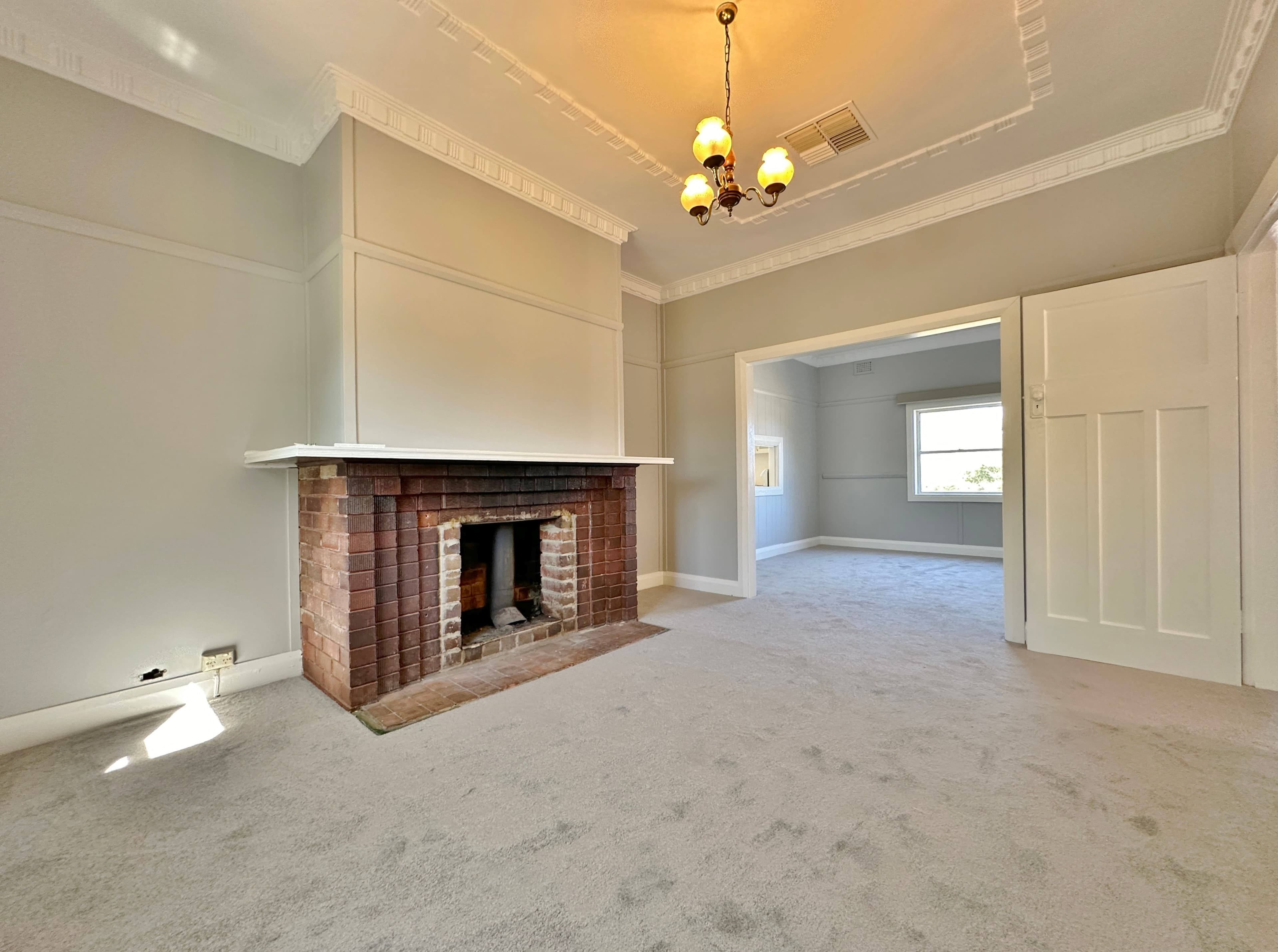22 Elizabeth Street, Young NSW 2594, Young - Thumbnail 4