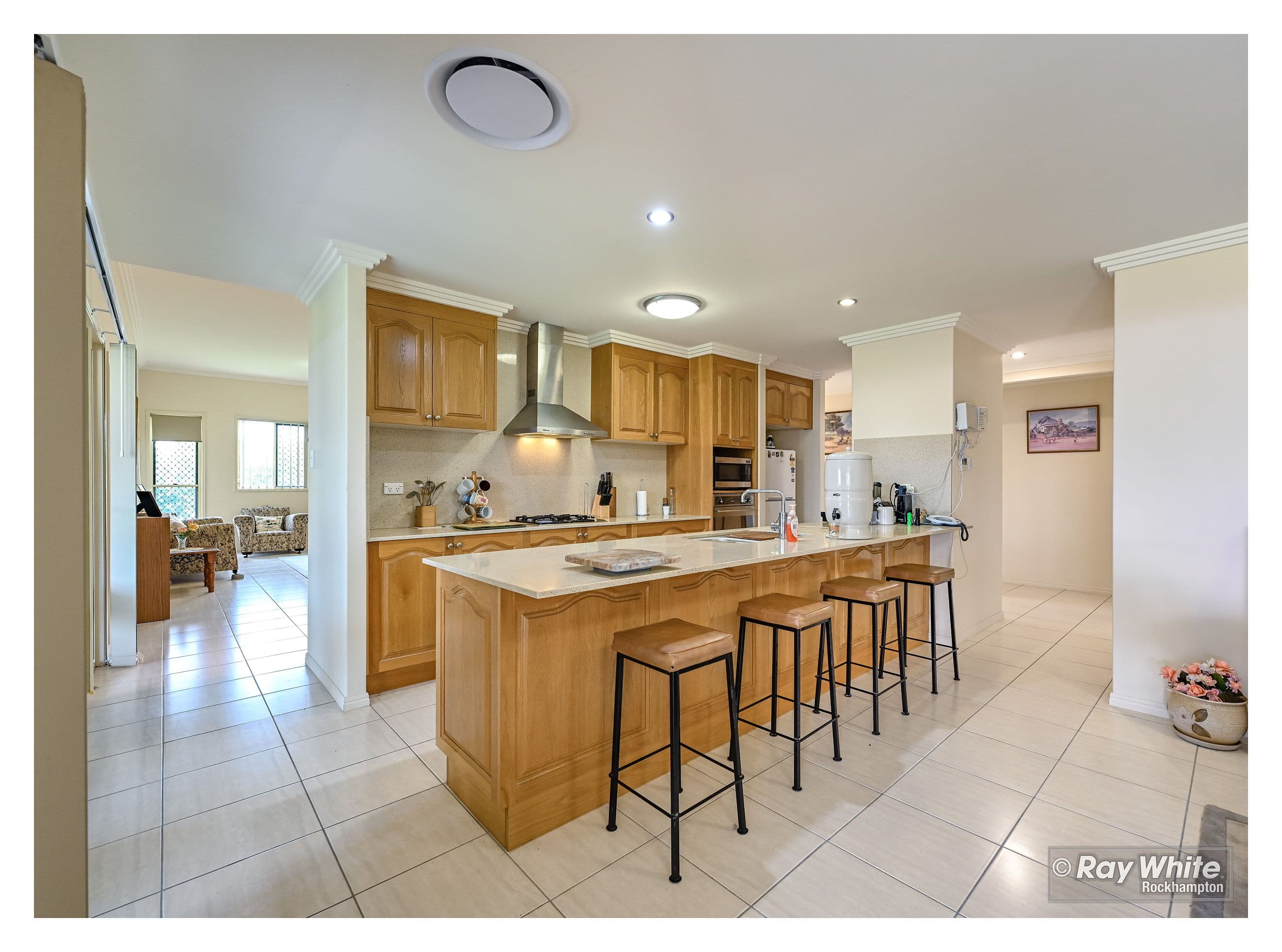 18 Frangipani Court, Norman Gardens QLD 4701, Norman Gardens - Thumbnail 2