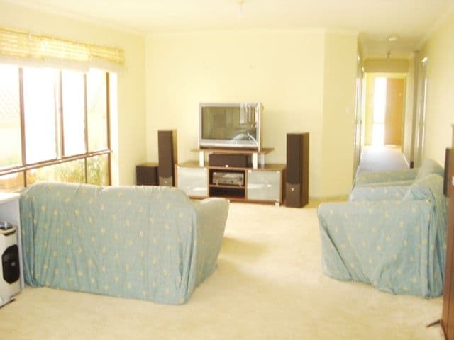 5 Bishop Crescent, BLAKEVIEW SA 5114, Blakeview - Thumbnail 3