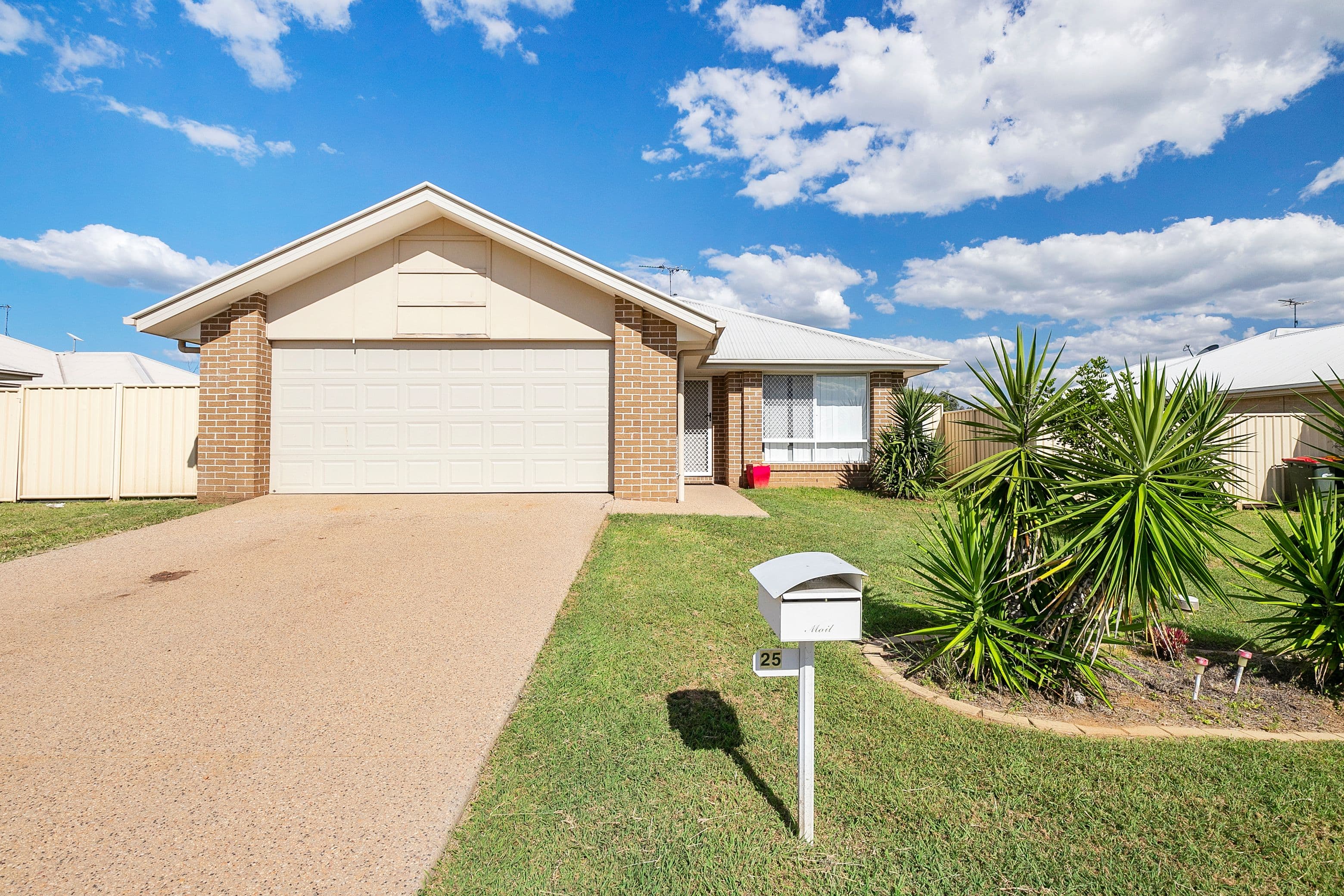 25 Lakeside Drive, Emerald QLD 4720, Emerald - Image 1