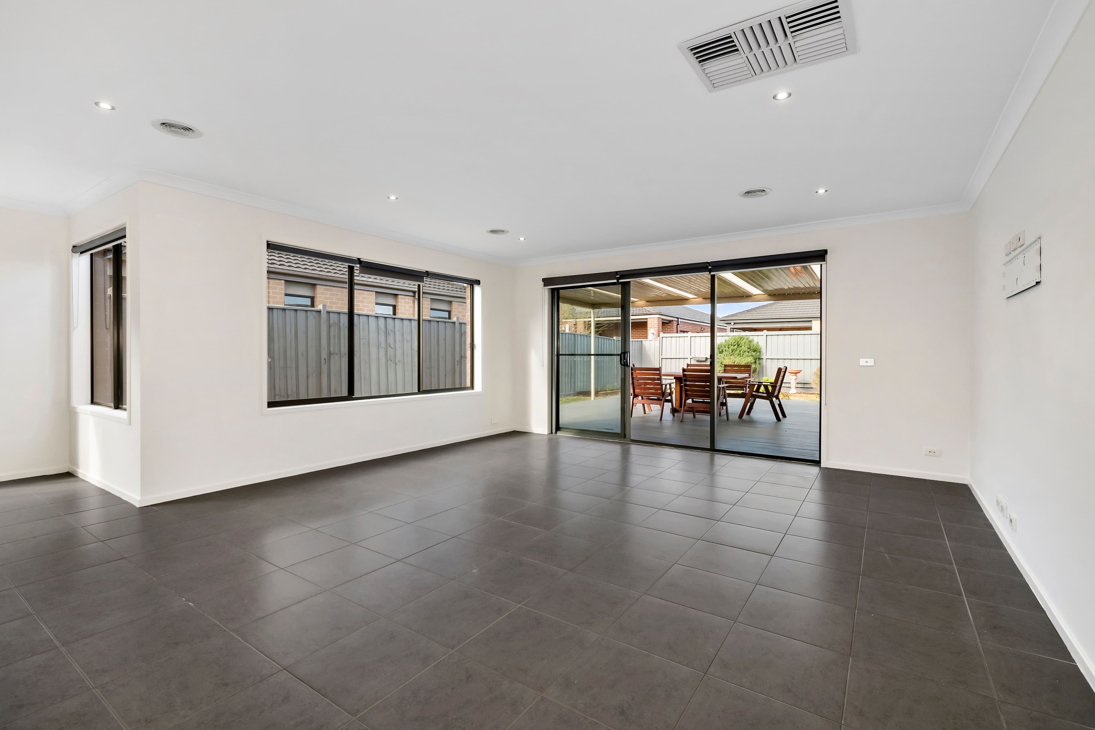 4 Morton Close, Doreen VIC 3754, Doreen - Thumbnail 4