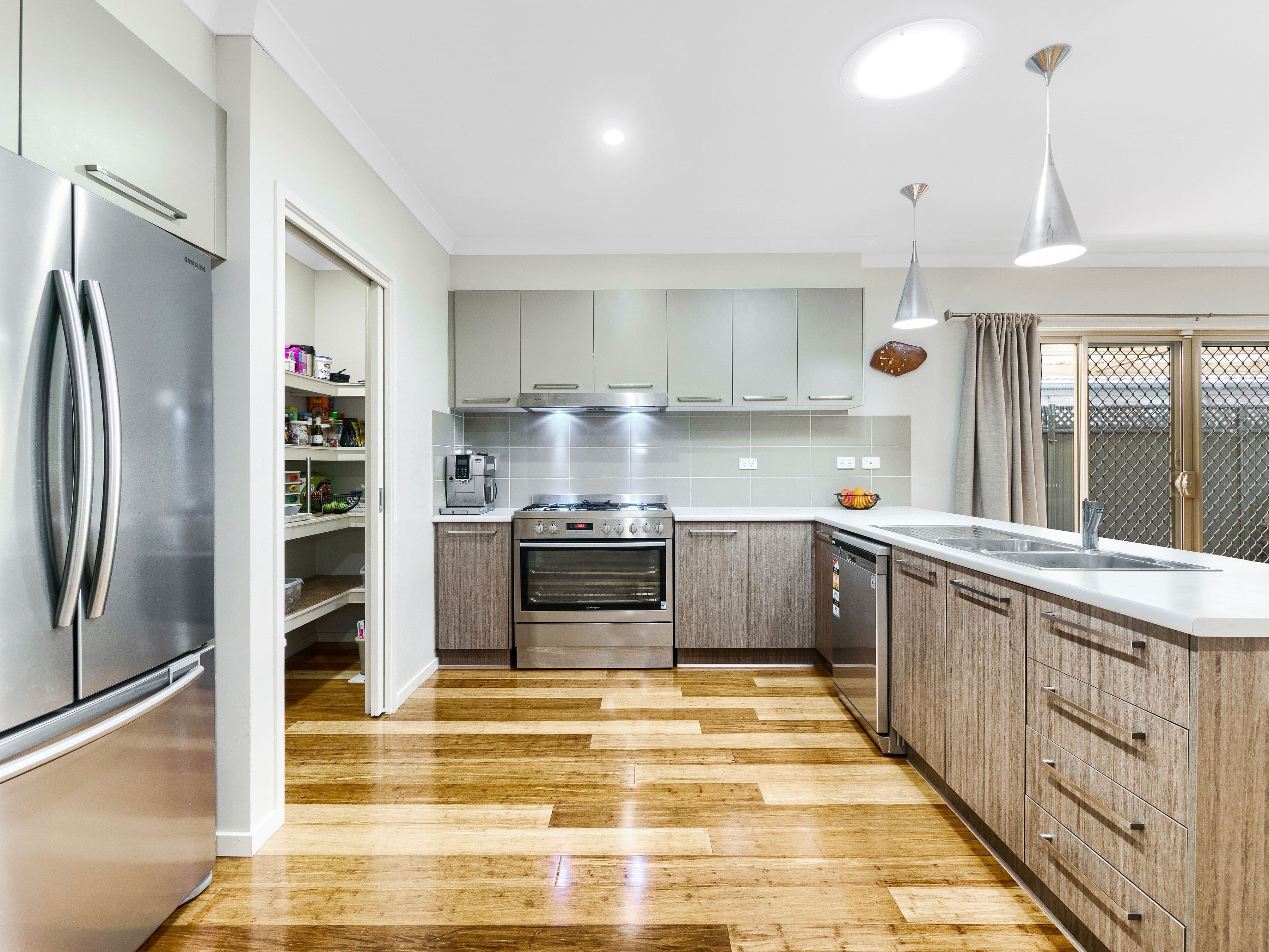 8 Howden Street, Cranbourne East VIC 3977, Cranbourne East - Thumbnail 4