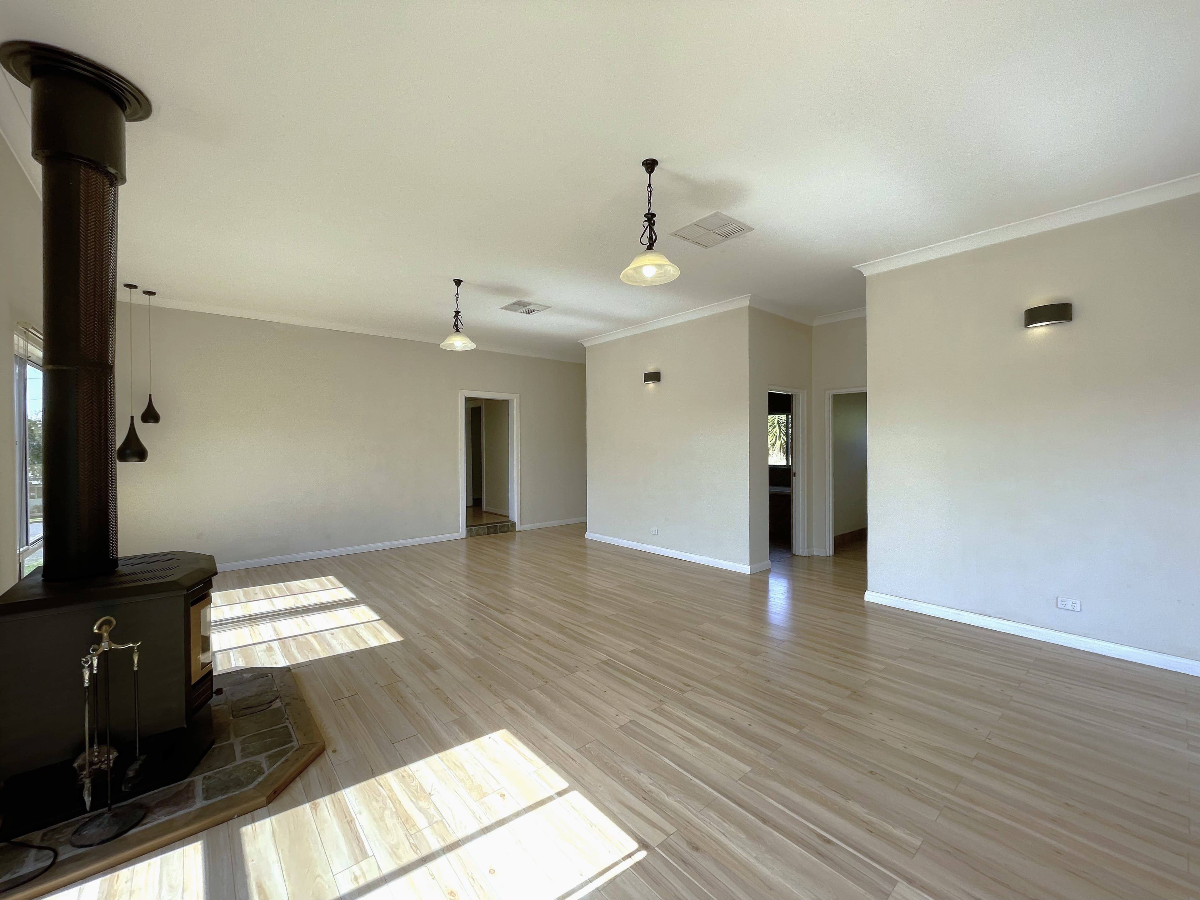 27 Ridge Street, Gundagai NSW 2722, Gundagai - Thumbnail 7