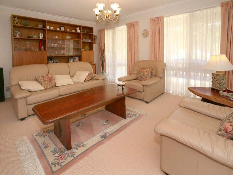 2 Ruth Court, GLEN WAVERLEY VIC 3150, Glen Waverley - Thumbnail 2