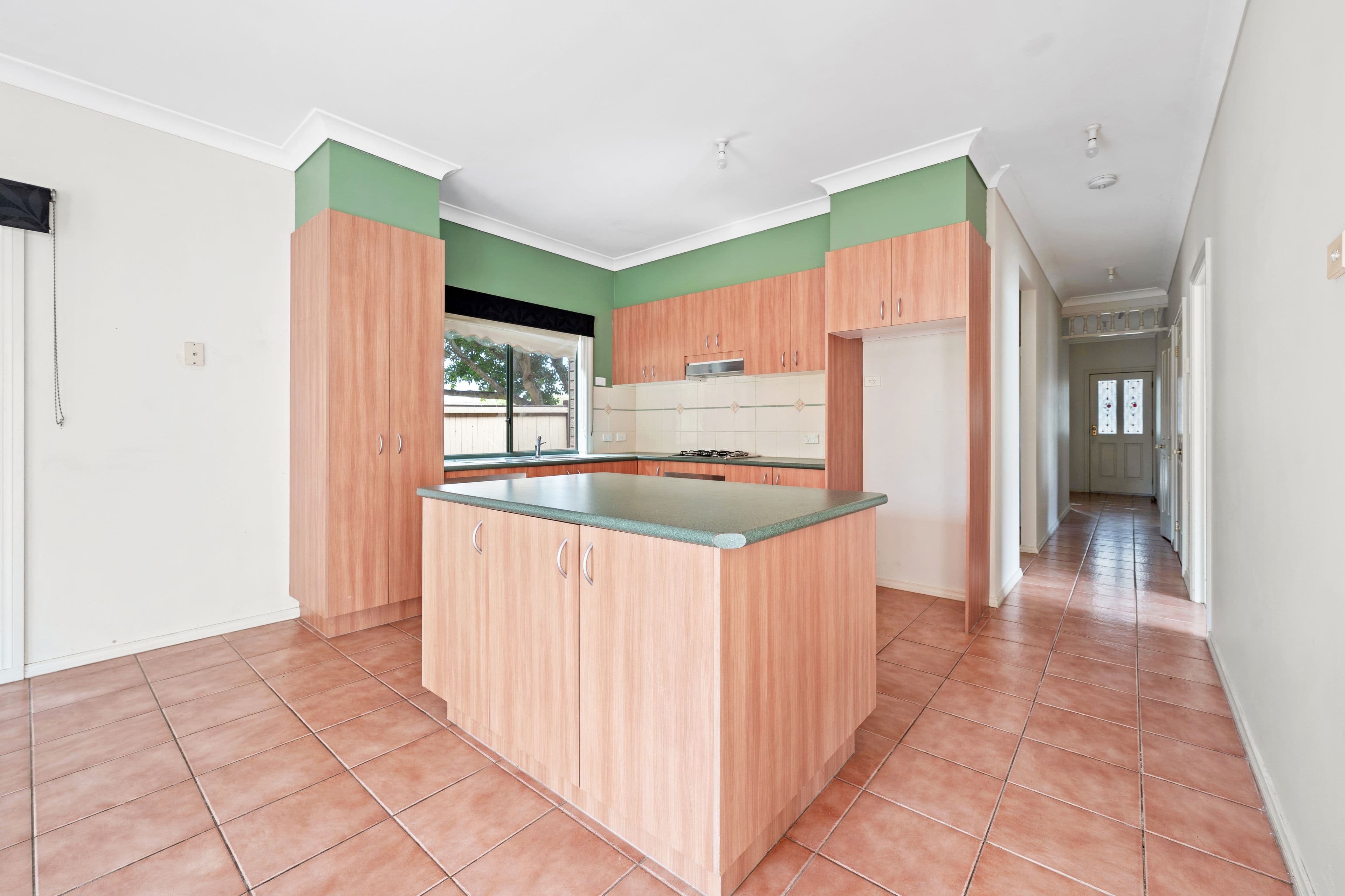 37 Stoke Heath Way, Caroline Springs VIC 3023, Caroline Springs - Thumbnail 3
