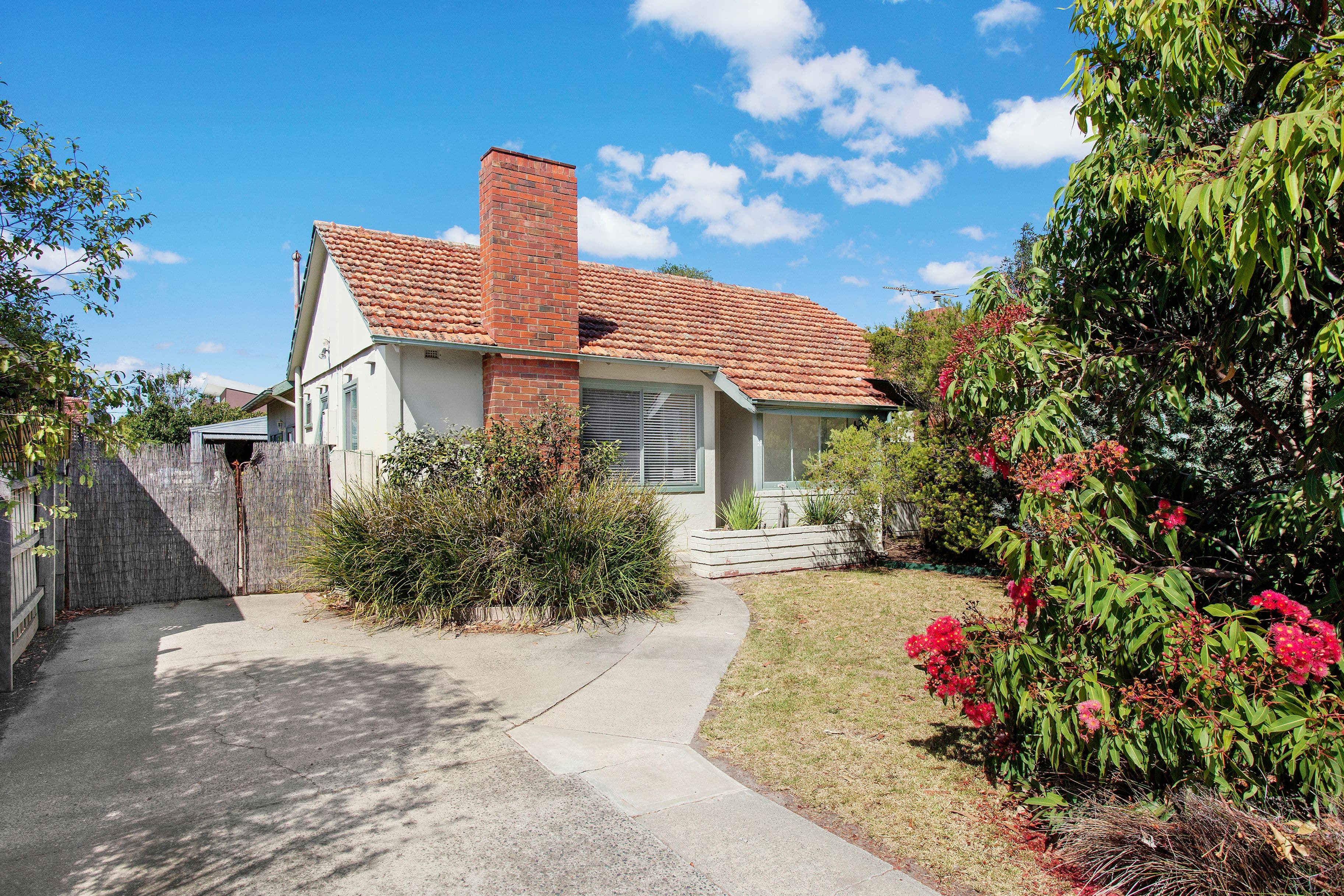 26 Austin Street, Hughesdale VIC 3166, Hughesdale - Thumbnail 2