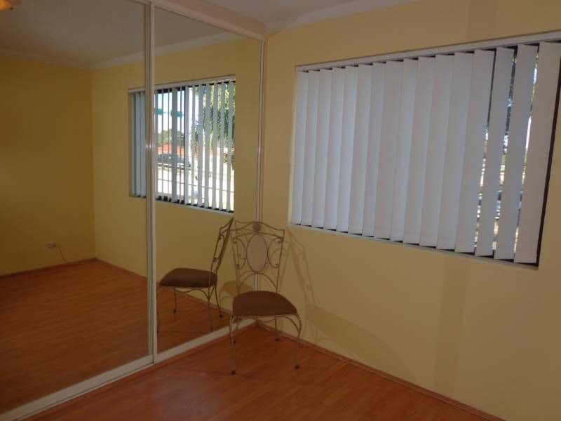 15 Lawson Street, FAIRFIELD NSW 2165, Fairfield - Thumbnail 5