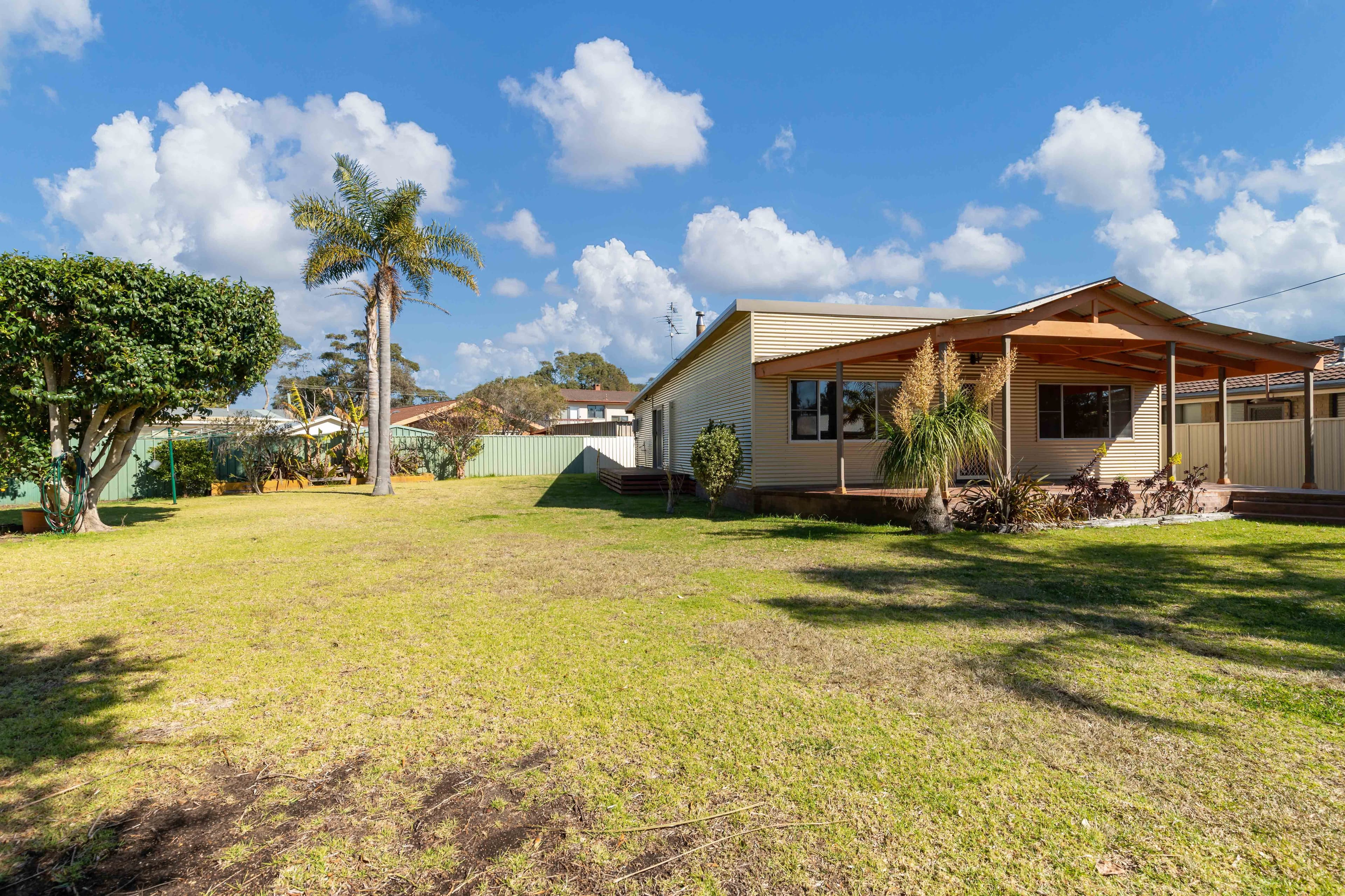 91 Ainslie Parade, Tomakin - Thumbnail 2