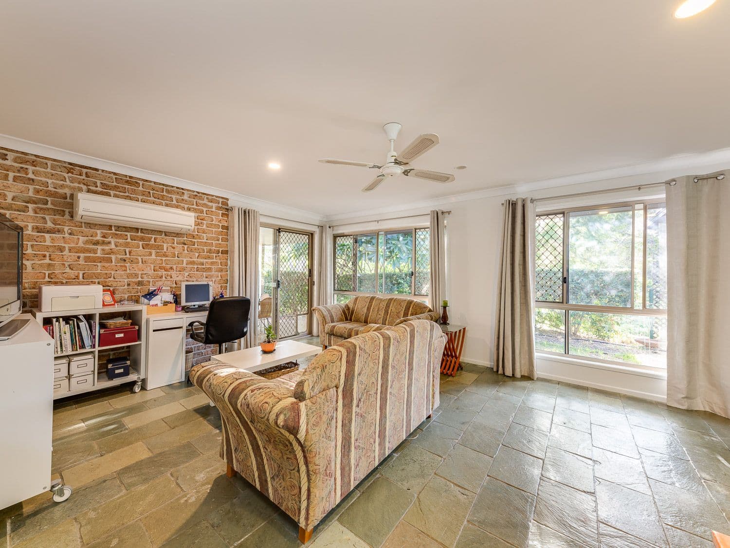 7 Telfer Street, Shailer Park QLD 4128, Shailer Park - Thumbnail 5