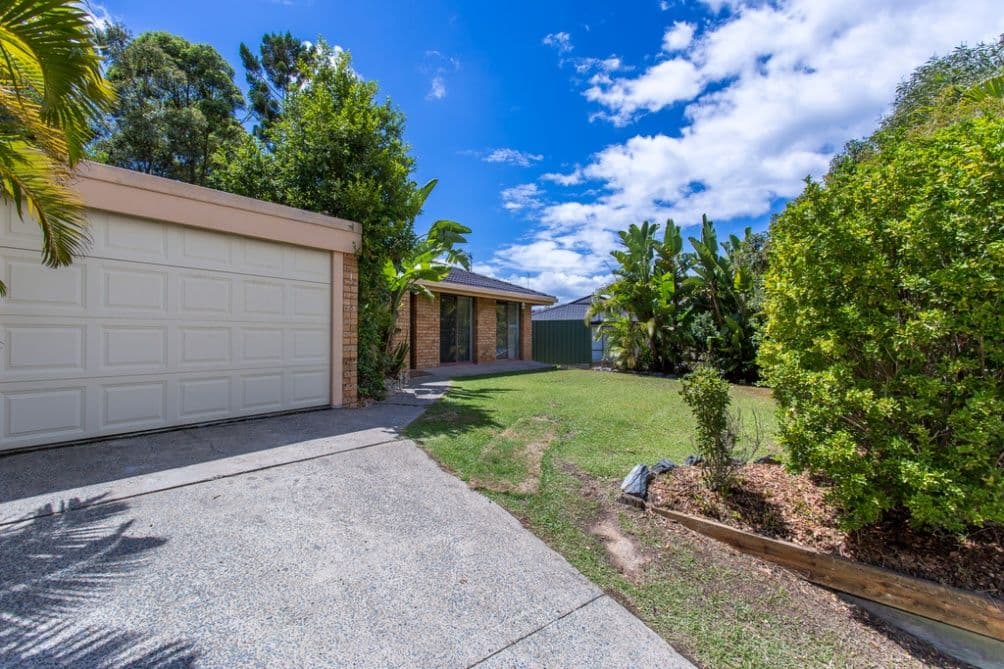 1 Warrawee Avenue, ASHMORE QLD 4214, Ashmore - Thumbnail 6