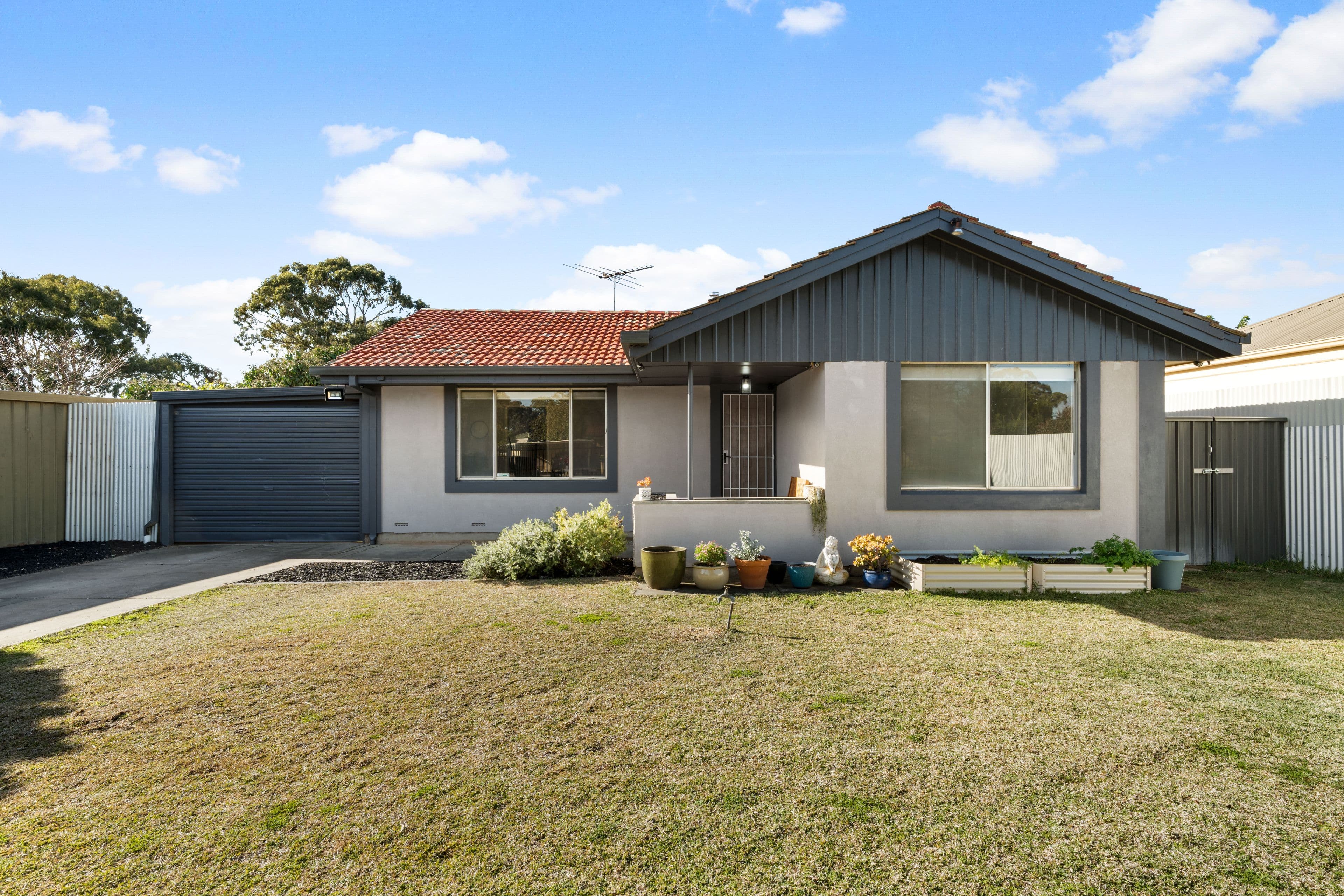 25 Shearer Crescent, Salisbury North SA 5108, Salisbury North - Image 1